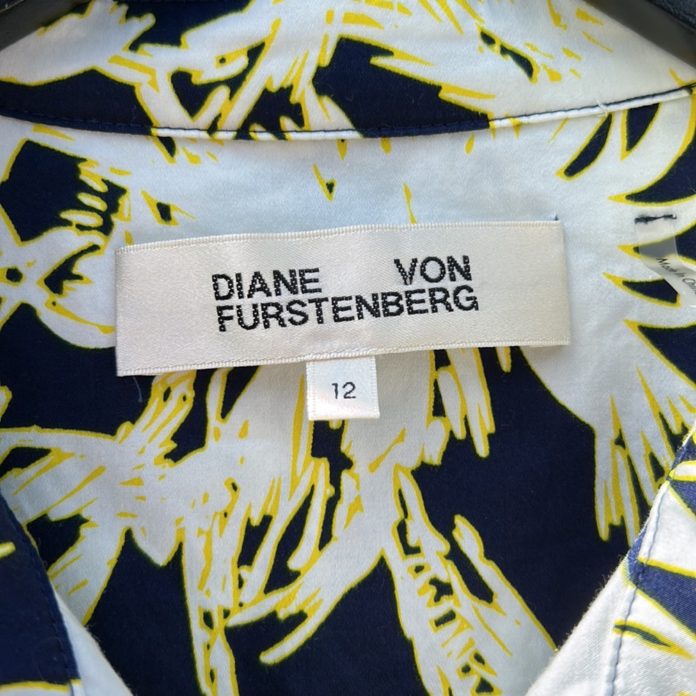 Diane Von Furstenberg button down dress - Picture 3 of 12